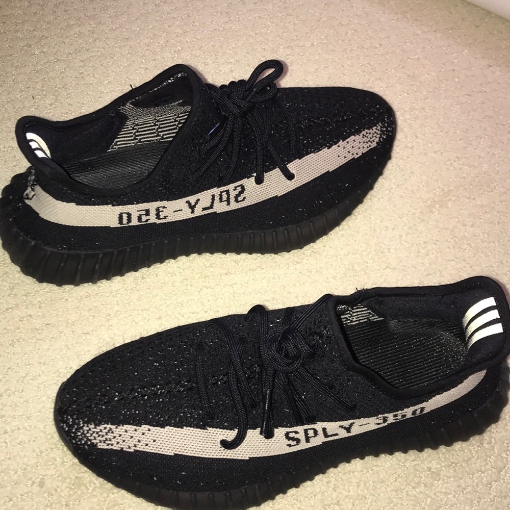 YEEZY OREO UA